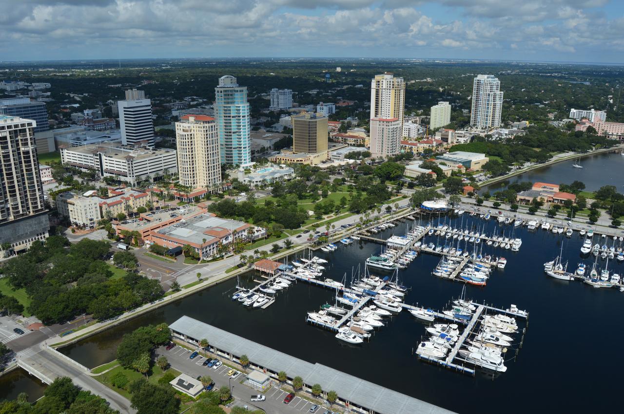 Hyatt Place St. Petersburg/Downtown Hotel Exterior photo