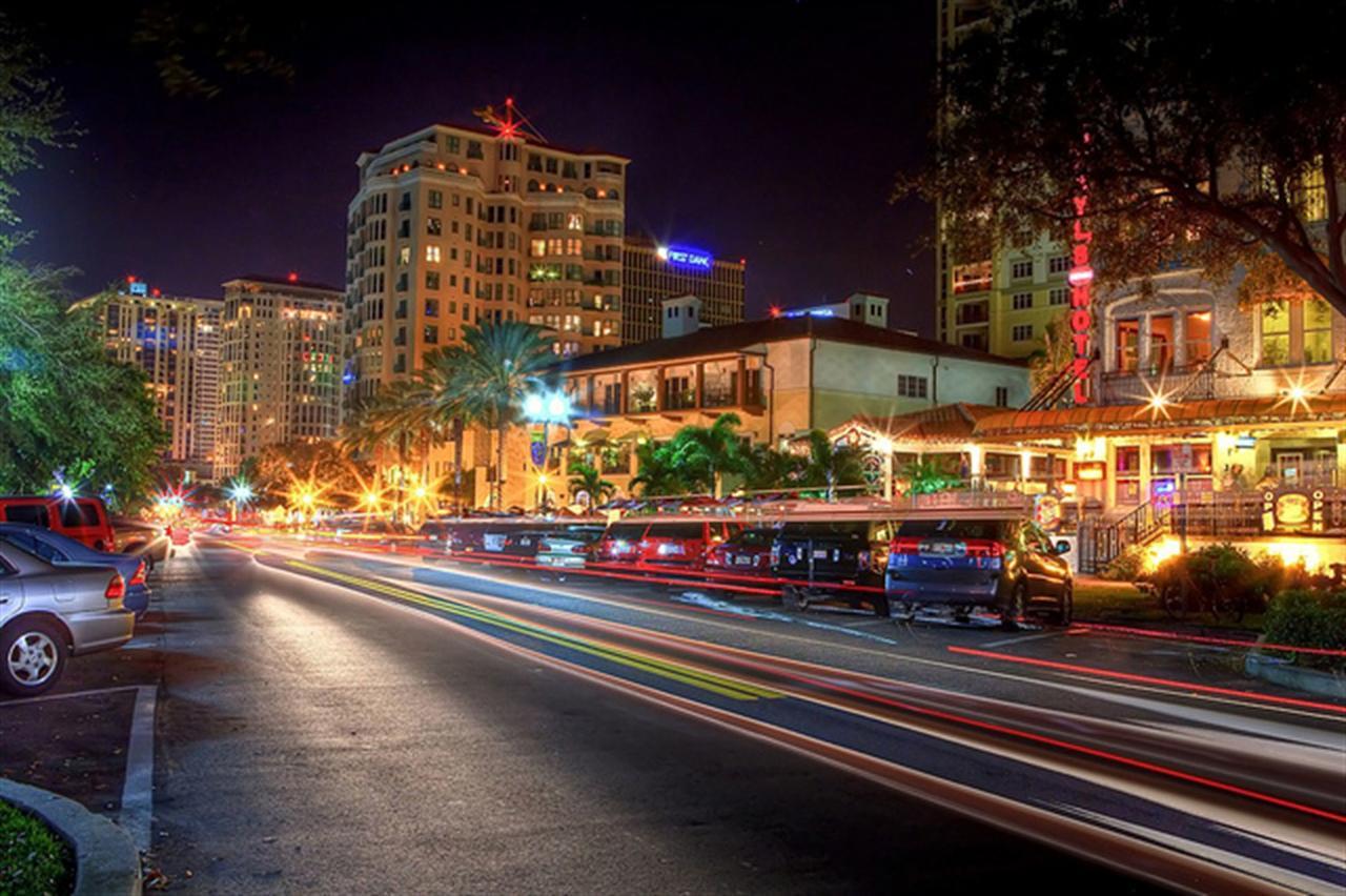 Hyatt Place St. Petersburg/Downtown Hotel Exterior photo